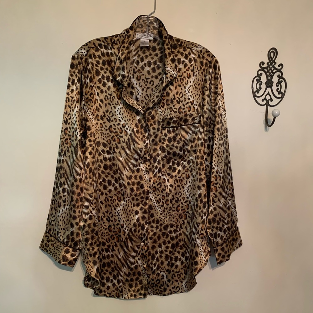 Ivy & Annabelle Satin Animal Print Sleepshirt